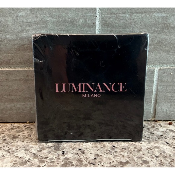 Luminance Milano Other - LUMINANCE MILANO Makeup Setting Loose Powder (Secret)